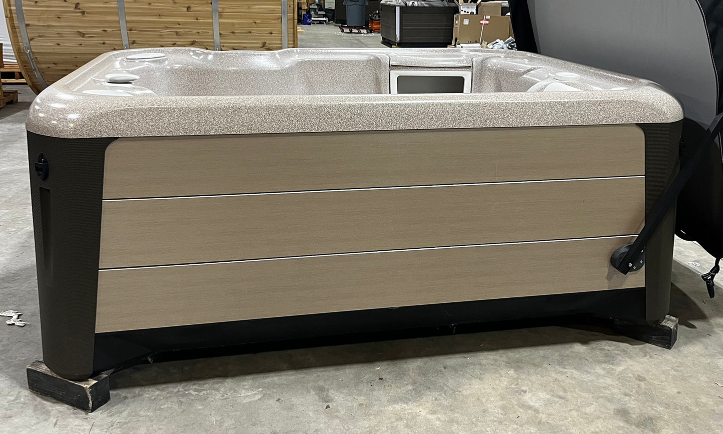 Pre-Owned: 2019 Hot Spring Jetsetter LX (JTN19D2191407)